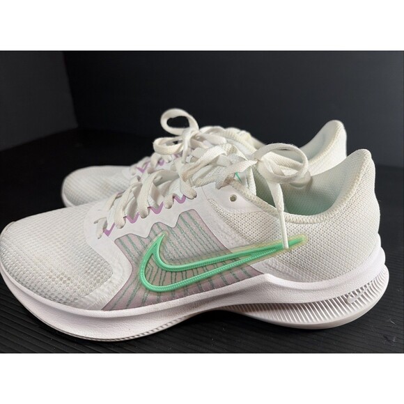 Nike Downshifter 11 Women's Size 7.5 White/Green Glow Running Shoes - Picture 4 of 11